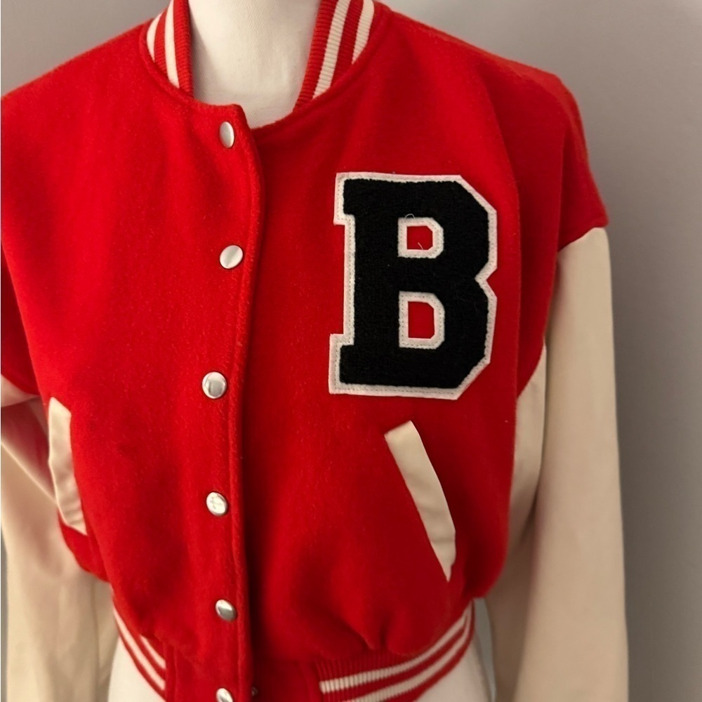 Retro style Cropped Bomber Jacket- size M Red w/off whites sleeves.Snap closure - Picture 3 of 10